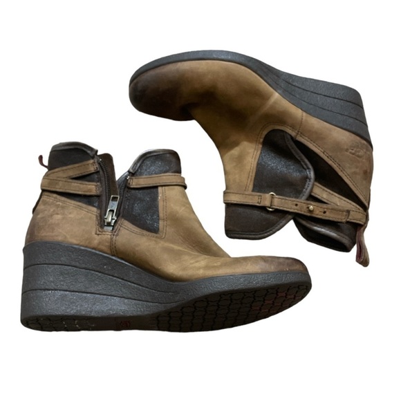UGG Brown Suede Wedge Ankle Boots - Picture 3 of 6